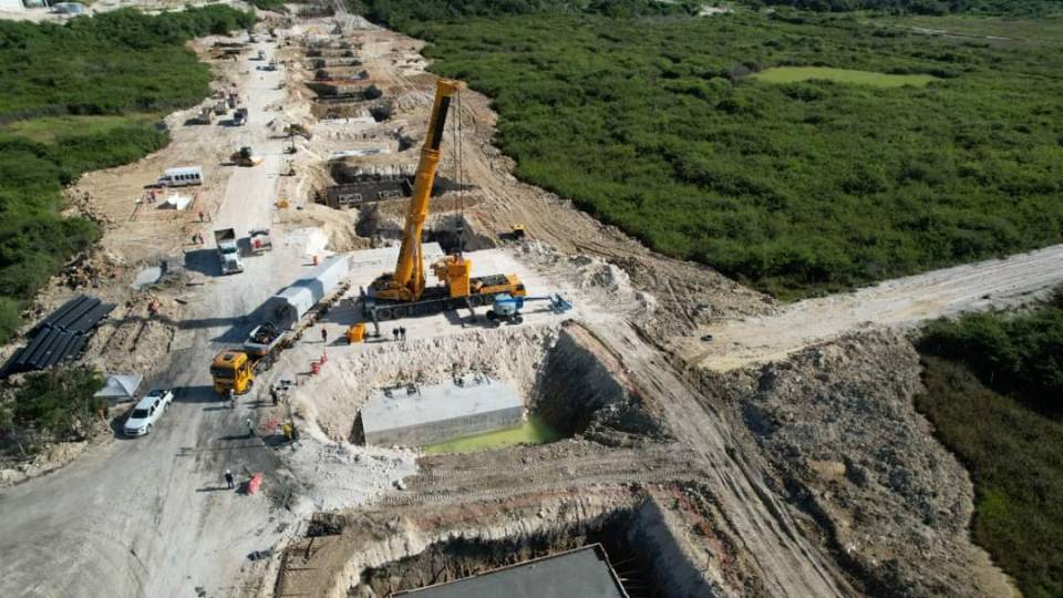 Tren Maya conectará 26 zonas arqueológicas del mundo maya: AMLO