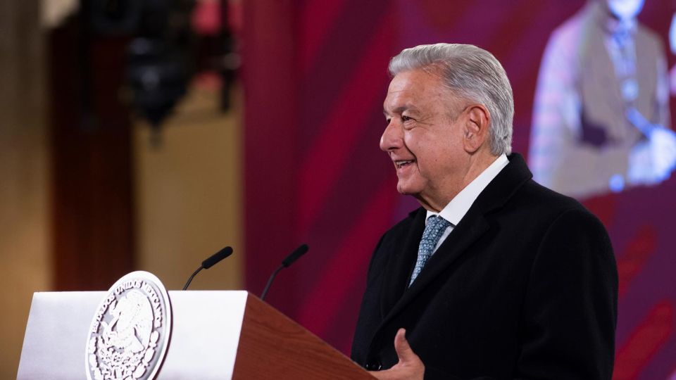 Reforma a leyes secundarias en materia electoral generará ahorros y una auténtica democracia: AMLO