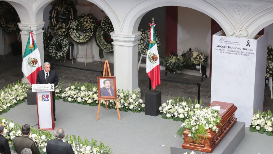 Presidente asiste a homenaje póstumo de Miguel Barbosa en Puebla