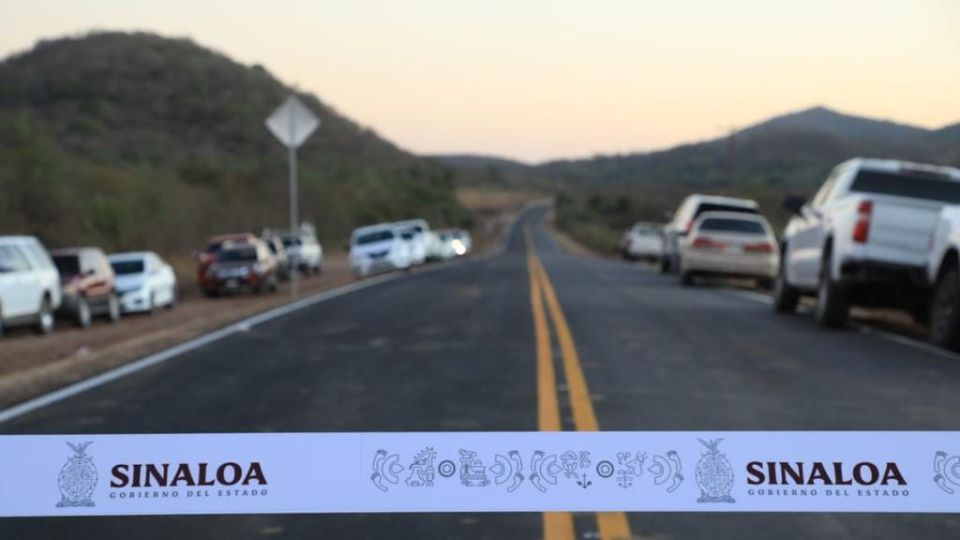 Rocha inaugura la carretera Batequitas-La Higuerita en Badiraguato