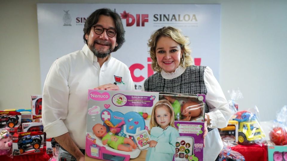 Recibe DIF Sinaloa donación de mil 500 juguetes de Casa LEY