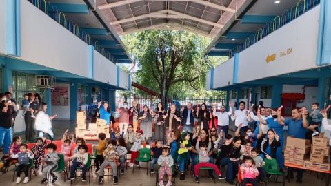 Entregan más de mil kits dentales a niños de Centros de Atención Infantil