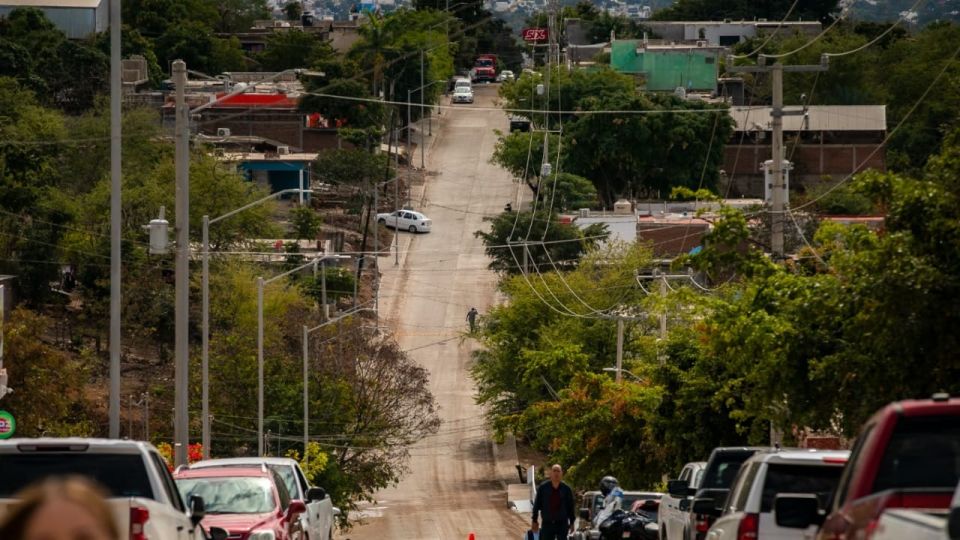 Rocha inaugura 5 calles de las colonias Esthela Ortiz y Rosario Uzárraga