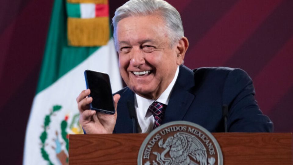 Decreto sobre vuelos de carga dará tiempo a empresas para mudarse al AIFA: AMLO