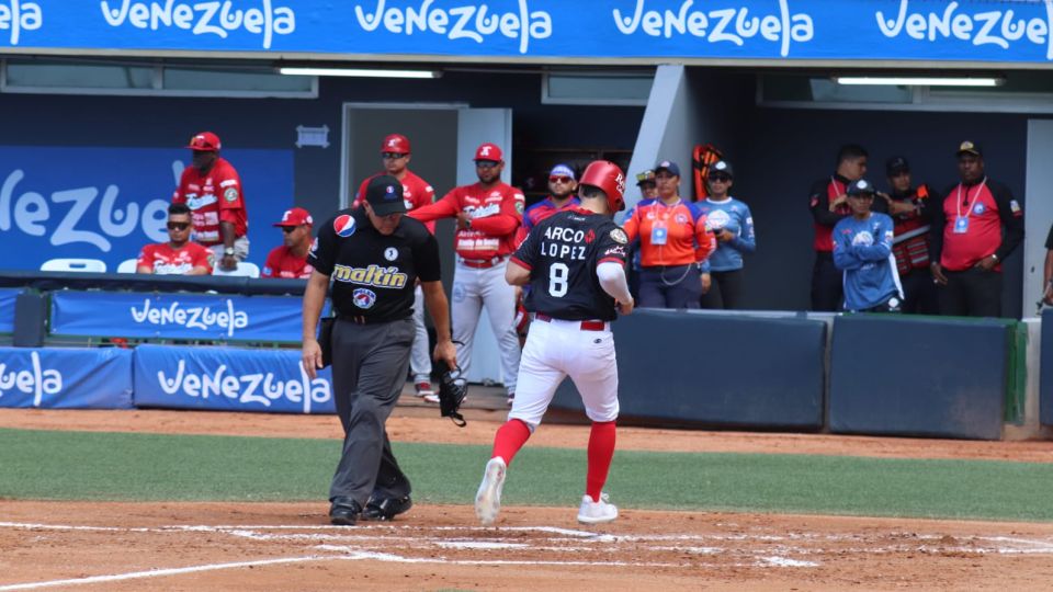 México vence a Panamá y asegura las semifinales en la Serie del Caribe