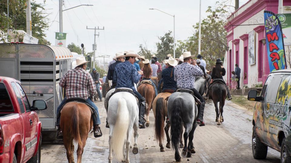 Celebran Cabalgata de la Amistad en la sindicatura de Imala