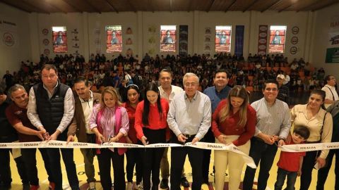 Rocha entrega diversas obras públicas en Cosalá