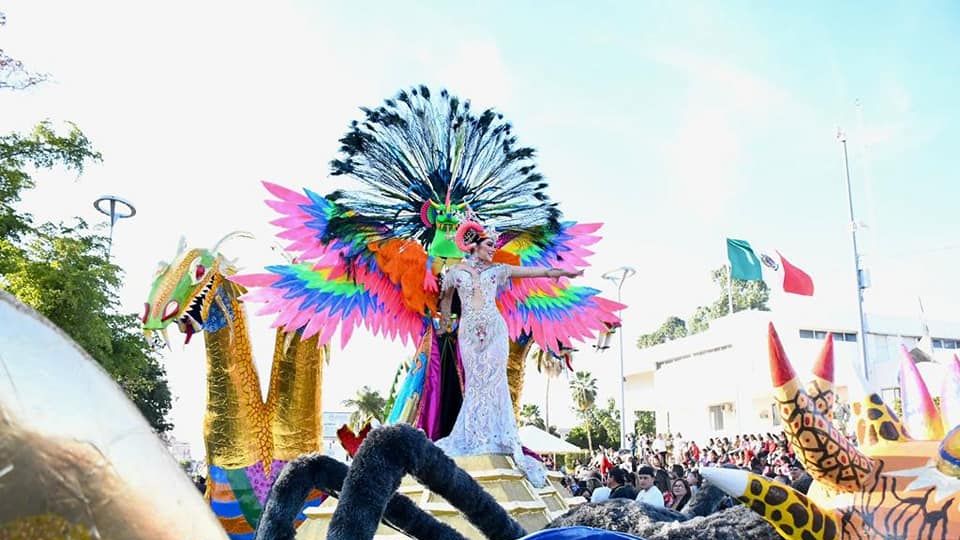 Realizan gran desfile de comparsas y carros alegóricos en el Carnaval Guamúchil 2023