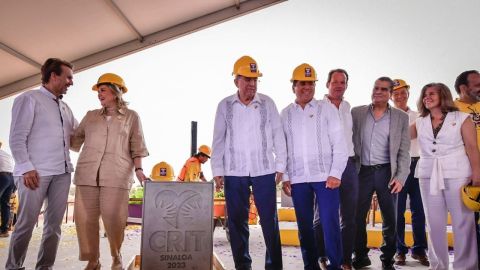 Rocha colocó la primera piedra del CRIT Teletón de Mazatlán