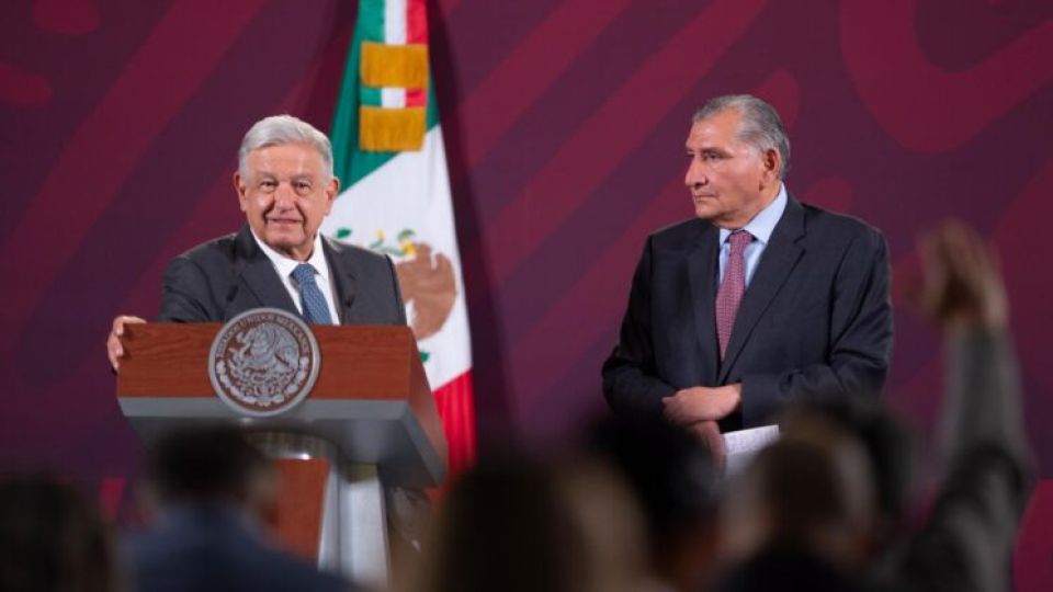 AMLO afirma que Reformas a Ley Electoral reducen privilegios de altos funcionarios del INE