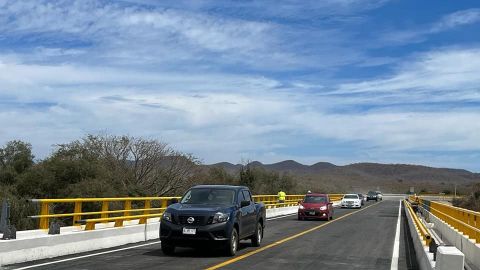 Autorizan aperturar circulación por el Puente de El Quelite para agilizar el tránsito de los turistas en Semana Santa