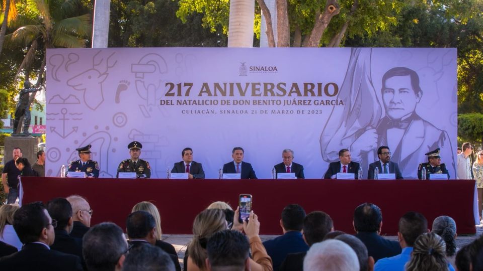 Conmemoran el 217 aniversario del Natalicio de Don Benito Juárez en Sinaloa