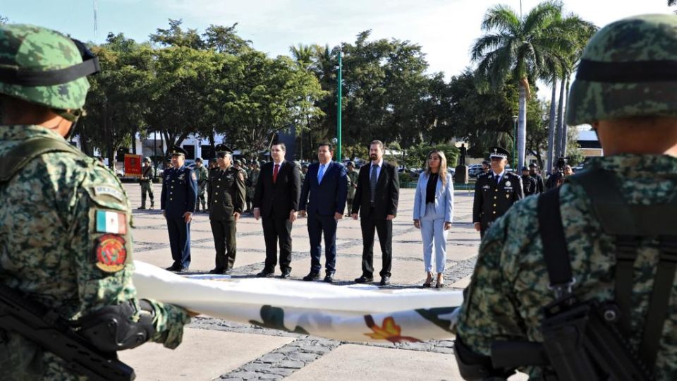 Autoridades conmemoran el 97 aniversario luctuoso del General Ángel Flores