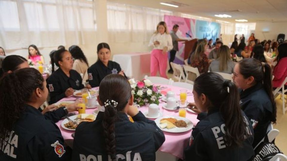 Mamás de la SSP Sinaloa celebran su día