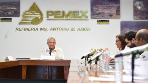 "¡La soberanía energética va!", afirma presidente en gira de supervisión de refinerías