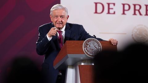 Por decreto, ferrocarriles, puertos y aeropuertos en el sureste serán obras de seguridad nacional, anunció AMLO