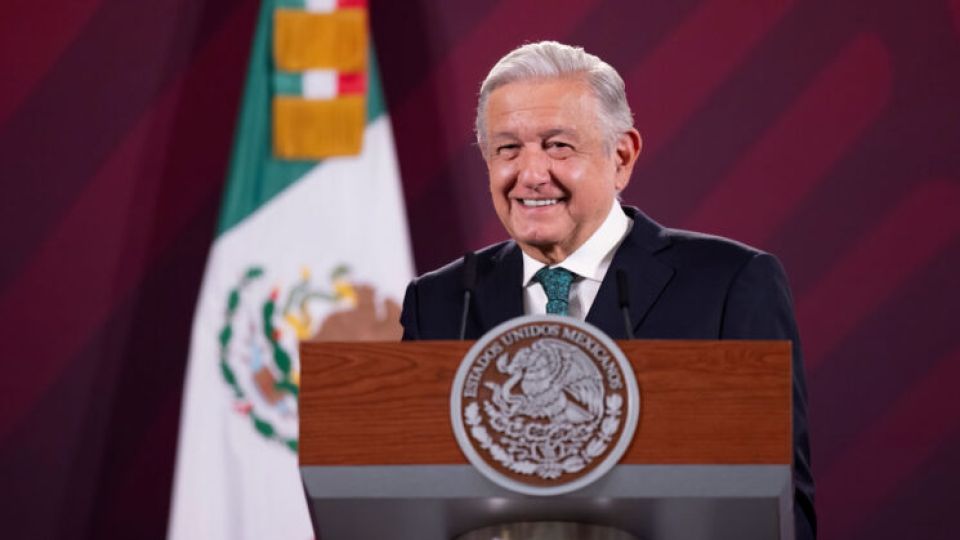 Otorgarán visas temporales a migrantes centroamericanos para trabajar en obras públicas de México, anunció AMLO