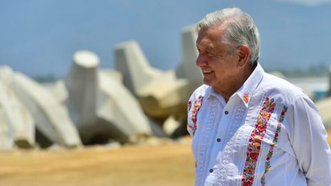 Obras del puerto de Salina Cruz garantizan progreso con empleo y justicia, afirmó AMLO