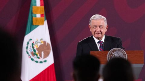 Llama AMLO a facilitar participación de migrantes en las elecciones