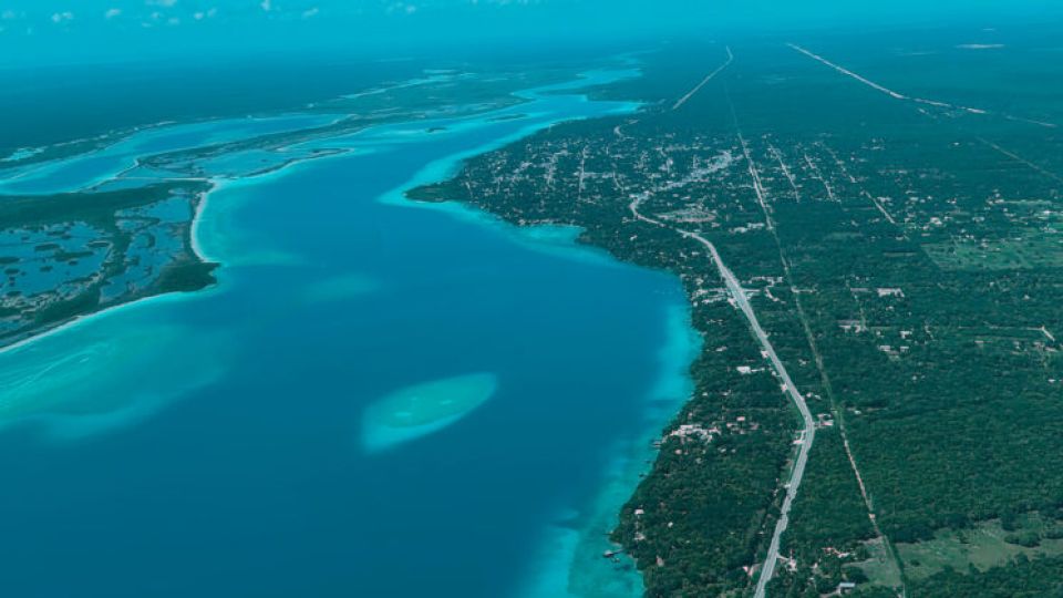 AMLO supervisa avances del Tren Maya en Quintana Roo