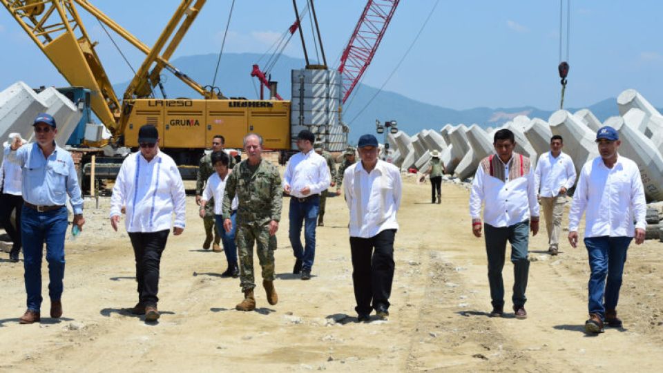 AMLO supervisará plan del Istmo en tren de Salina Cruz a Coatzacoalcos