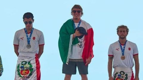 Alan Cleland es el primer surfista mexicano en conseguir su plaza a Juegos Olímpicos