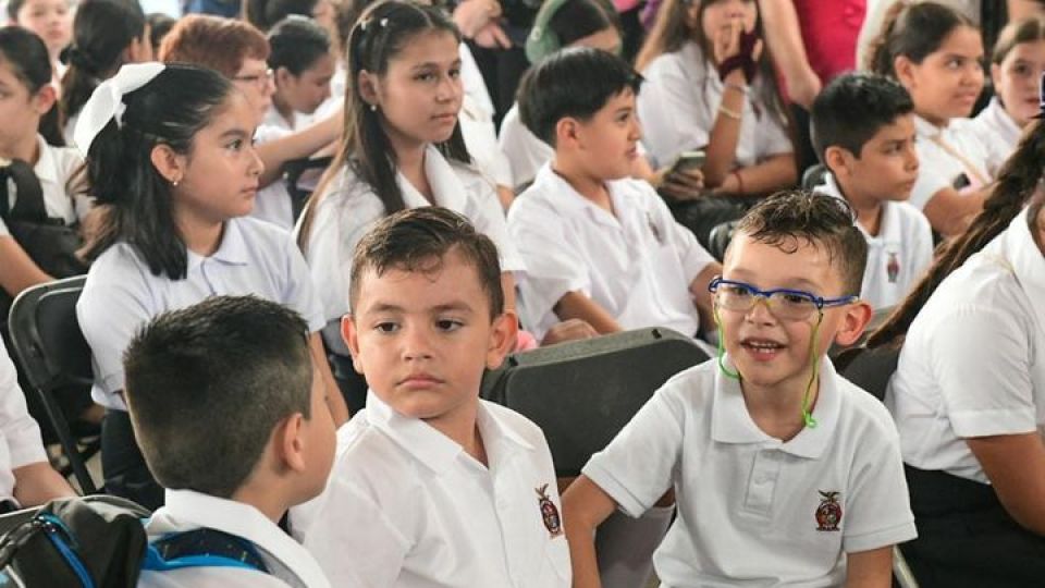 Se invirtieron 50 millones de pesos durante el receso de verano para cubrir necesidades de electricidad en escuelas