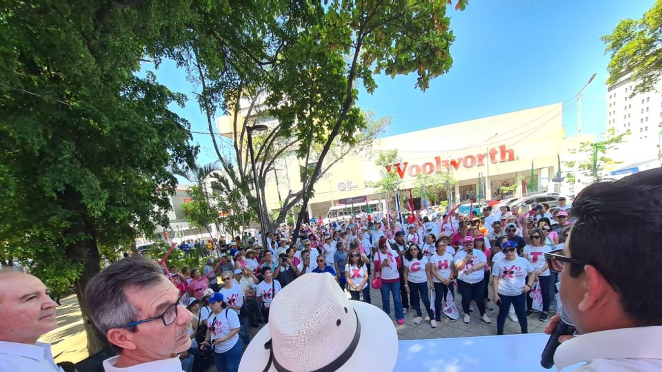 Se unen en Culiacán a la caravana de apoyo a Xóchitl Gálvez como responsable del Frente Amplio por México