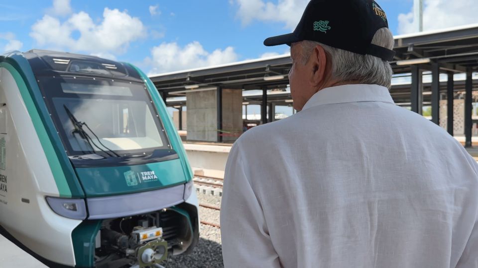 AMLO realizó primer recorrido de supervisión del Tren Maya