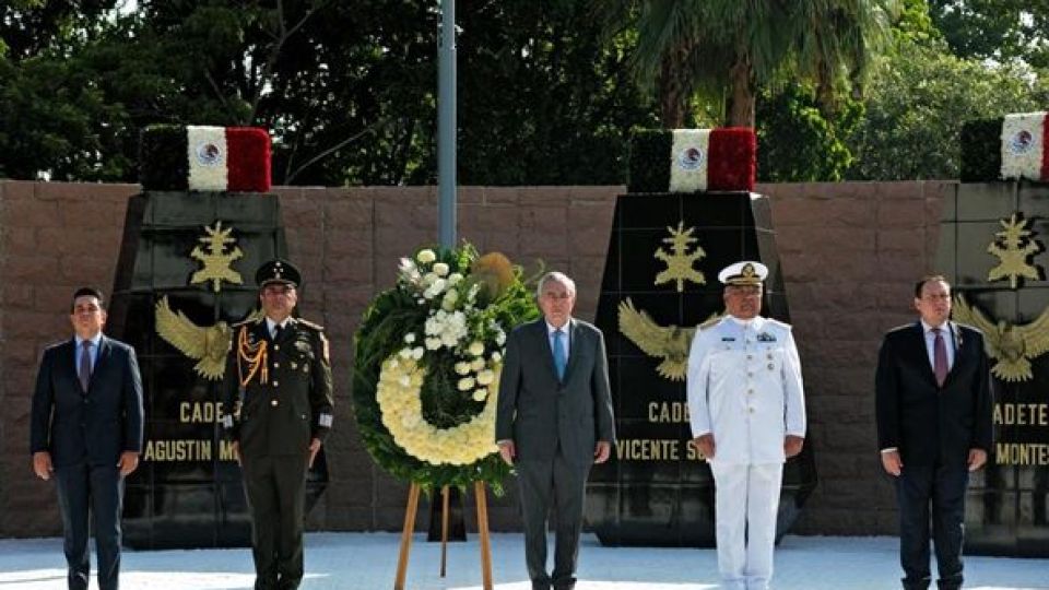 Asistió Rocha a ceremonia del 176 aniversario de la Gesta Heroica de los Niños Héroes de Chapultepec