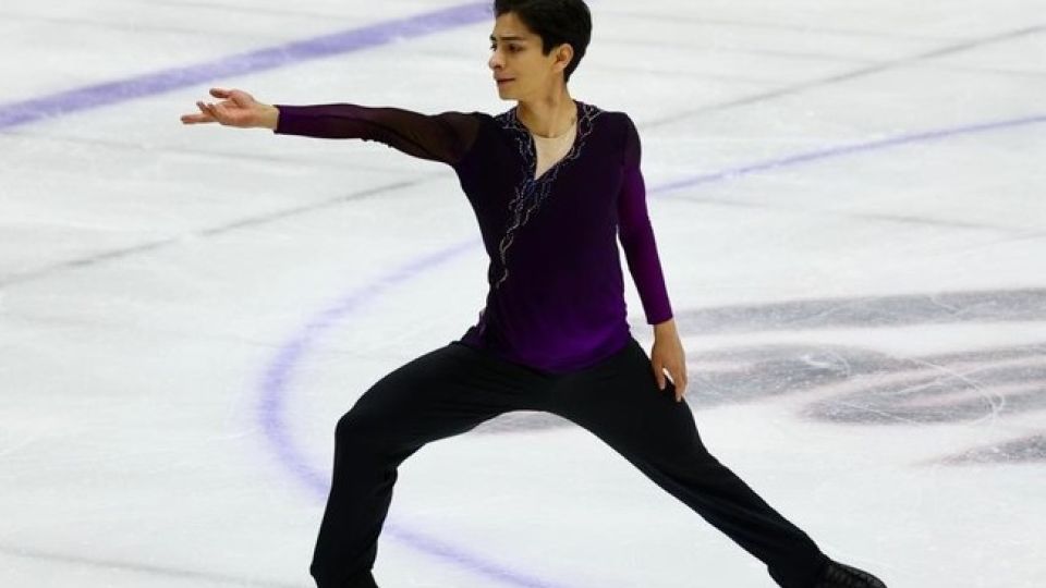 El patinador mexicano, Donovan Carrillo, obtiene medalla de plata en Torneo Internacional de Escocia