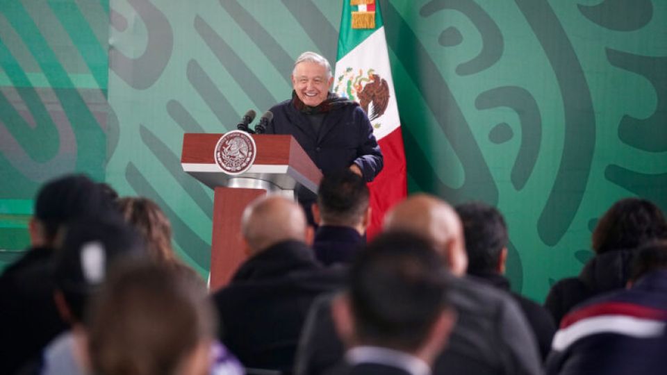 AMLO reconoció a tiendas que mantienen precios bajos en la canasta básica