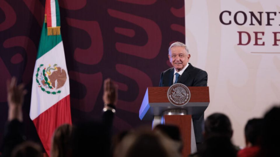 AMLO anunció iniciativa de reforma para la protección de animales