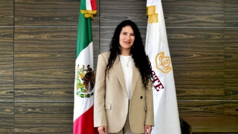 Designan a Bertha Alcalde nueva titular del ISSSTE