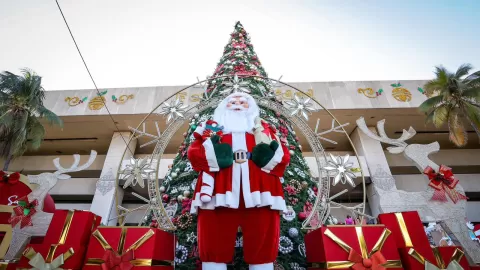 Disfruta de la inauguración de la pista de hielo y encendido del árbol en palacio de gobierno