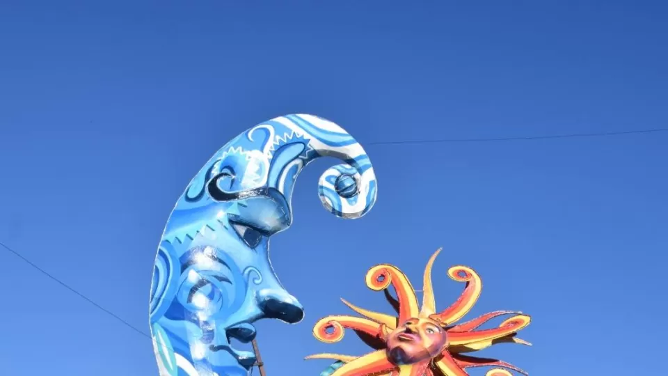 A más tardar el 6 de febrero quedarán instalados los monigotes del Carnaval de Mazatlán