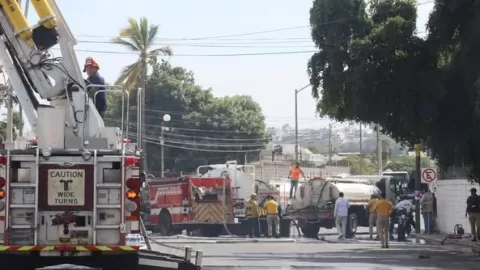 Reconocen labor de bomberos, protección civil y cuerpos de emergencia