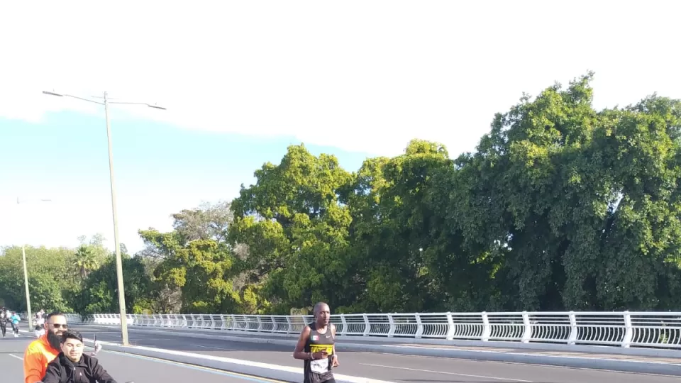 Ganador del Maratón Roberto Gaitho con 2 horas 17 minutos