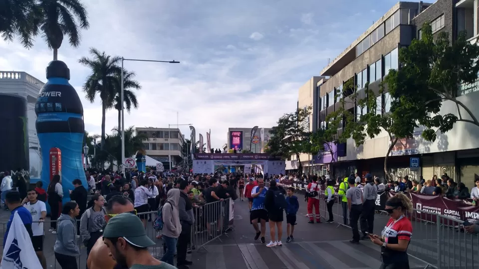 Con gran algarabía se llevó a cabo el Maratón Internacional de Culiacán 2025