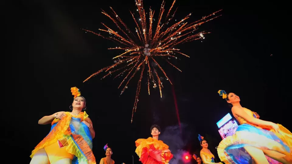 Este viernes 24 pega de calcas del Carnaval Internacional de Mazatlán