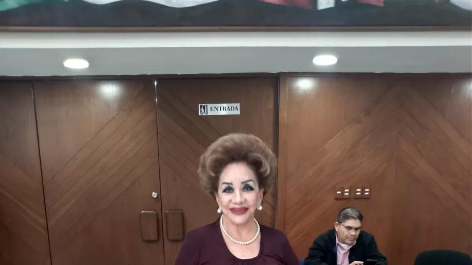 Dra. Lucila Ayala de Moreschi, Sala Superior Magistrada Propietaria del Tribunal de Justicia Administrativa del estado de Sinaloa, fuerte aspirante a dirigir la Comisión Estatal de los Derechos Humanos.