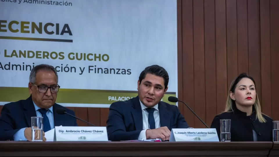 Comparece el Secretario de Administración y Finanzas ante Congreso de Sinaloa