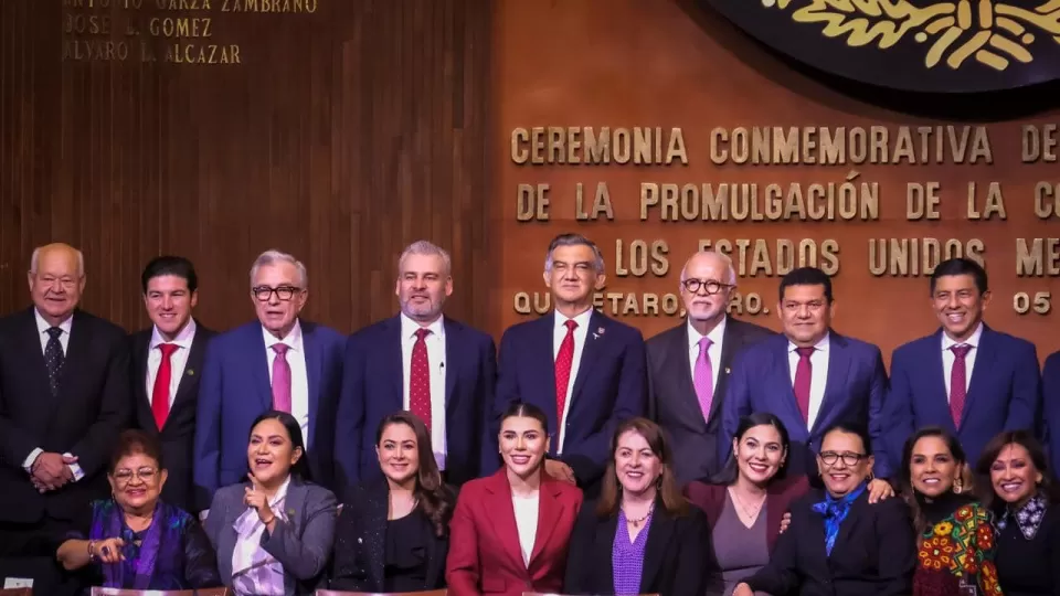 Acompañan gobernadores a Claudia Sheinbaum a la conmemoración del 108 Aniversario de la Constitución de México