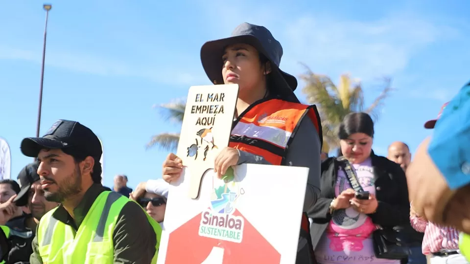 Impulsan el Programa de Limpieza de Playas y Medio Ambiente