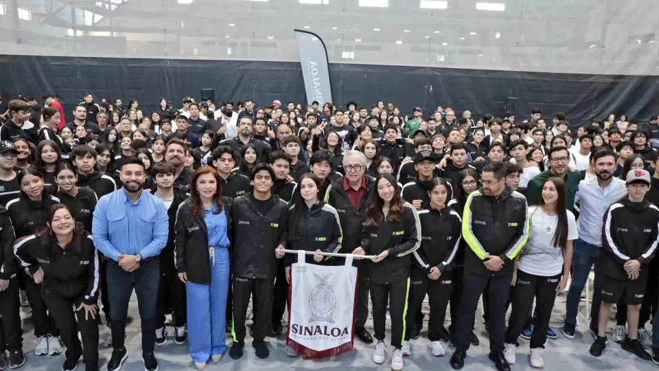 Abanderan a la delegación sinaloense rumbo a la Olimpiada Nacional