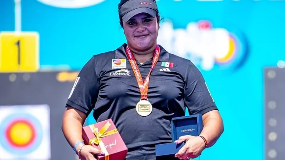 La mexicana Maya Becerra, la mejor del mundo en tiro con arco compuesto