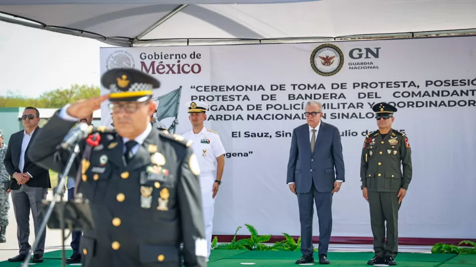 Asiste el gobernador a toma de protesta del nuevo coordinador de la Guardia Nacional en Sinaloa