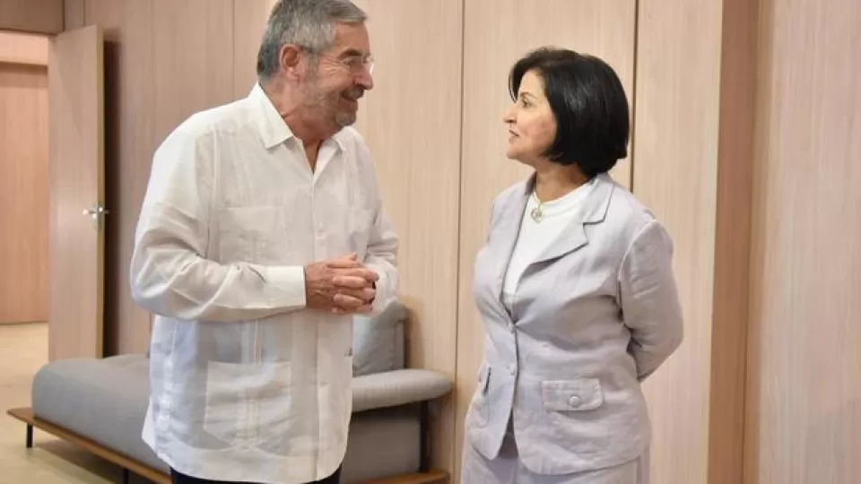 Canciller De la Fuente arribó a Río de Janeiro para asistir a la Cumbre de los BRICS