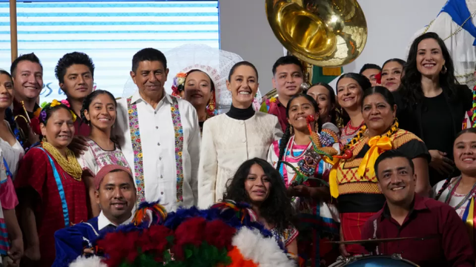 Se presentó la Guelaguetza 2025 en "La mañanera" con la Presidenta Claudia Sheinbaum
