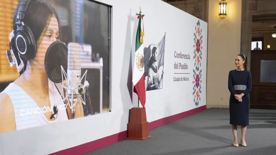 Presentan a los 8 semifinalistas de la región este de Estados Unidos de "México Canta"